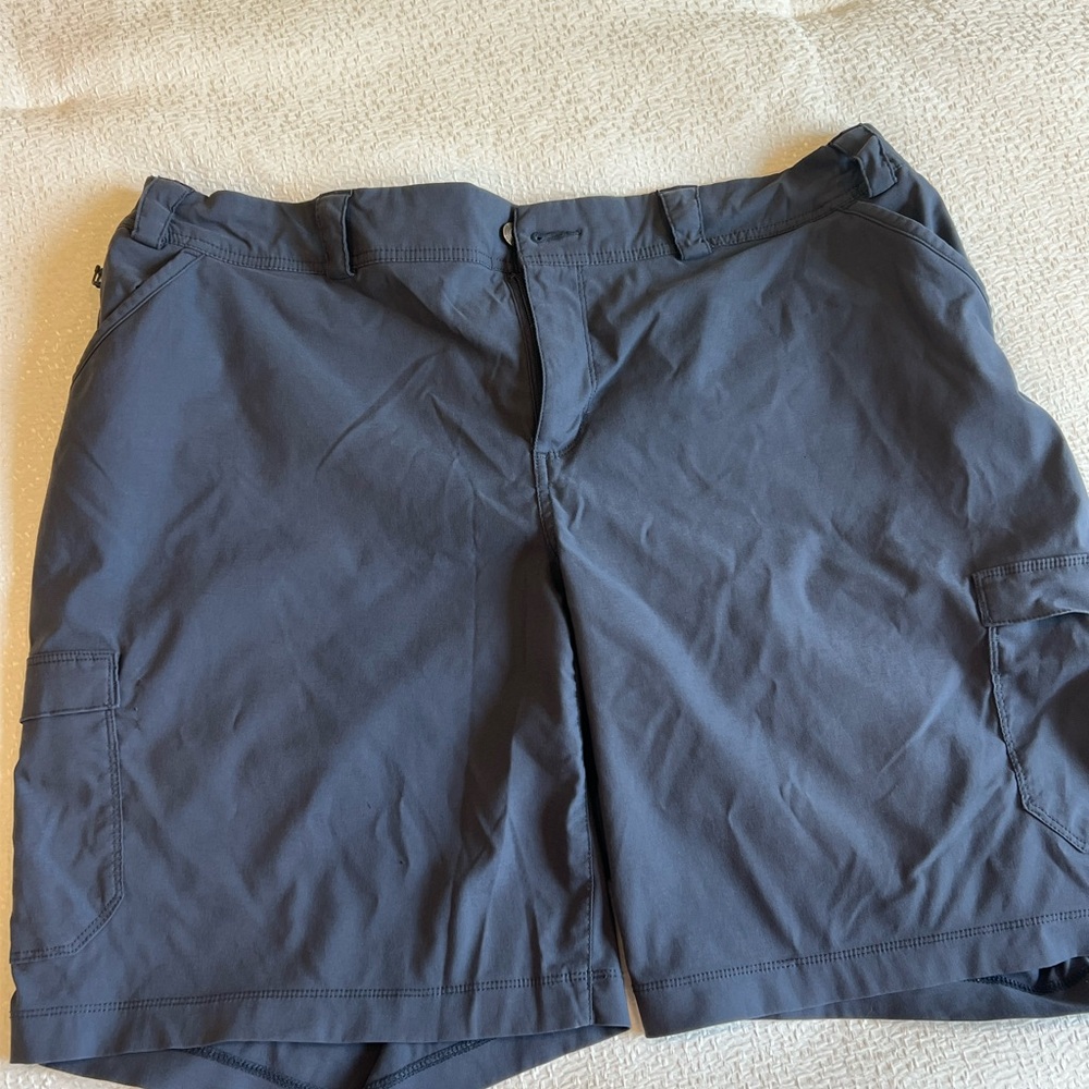 Duluth Trading Company Women’s Dry-on-the-Fly 10” Shorts